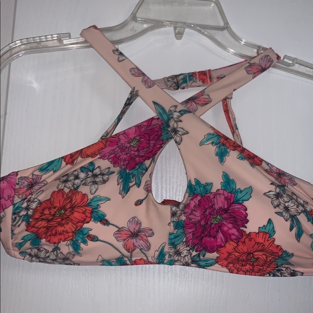 Target bikini top. size large